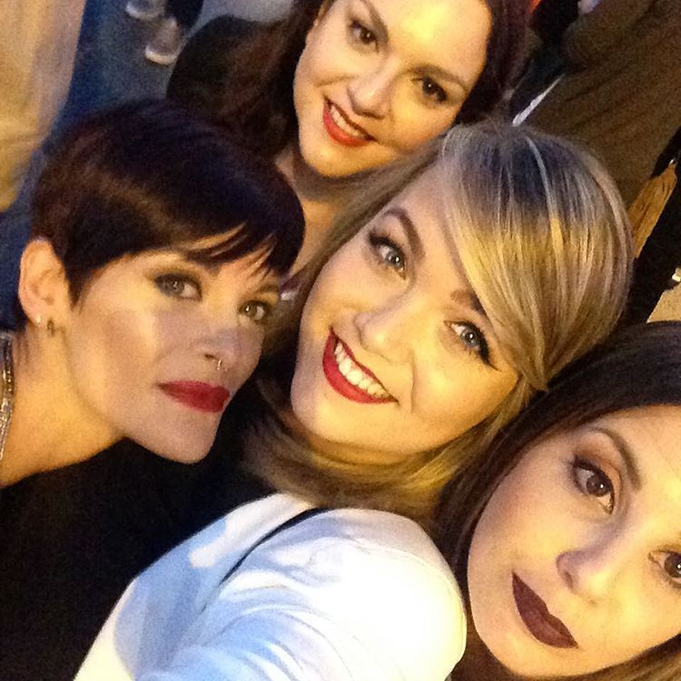 @irenebanon @mitocadoryyo @lapatripedia aqui estamos!!!!!! #KVDlook